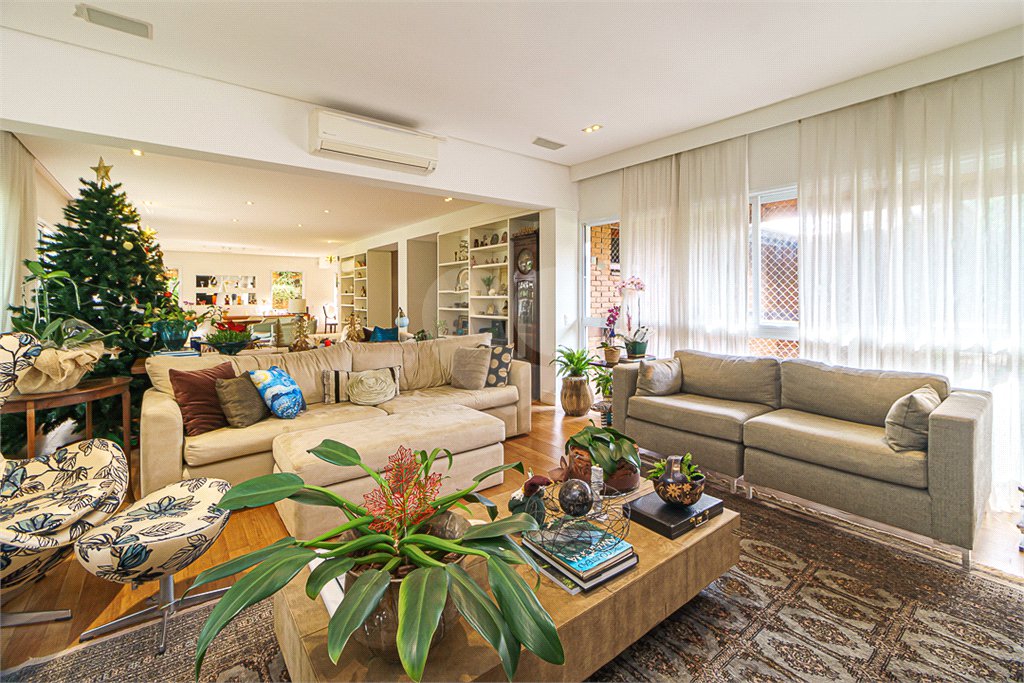Casa à venda com 5 suítes em Jardim Morumbi, São Paulo, SP