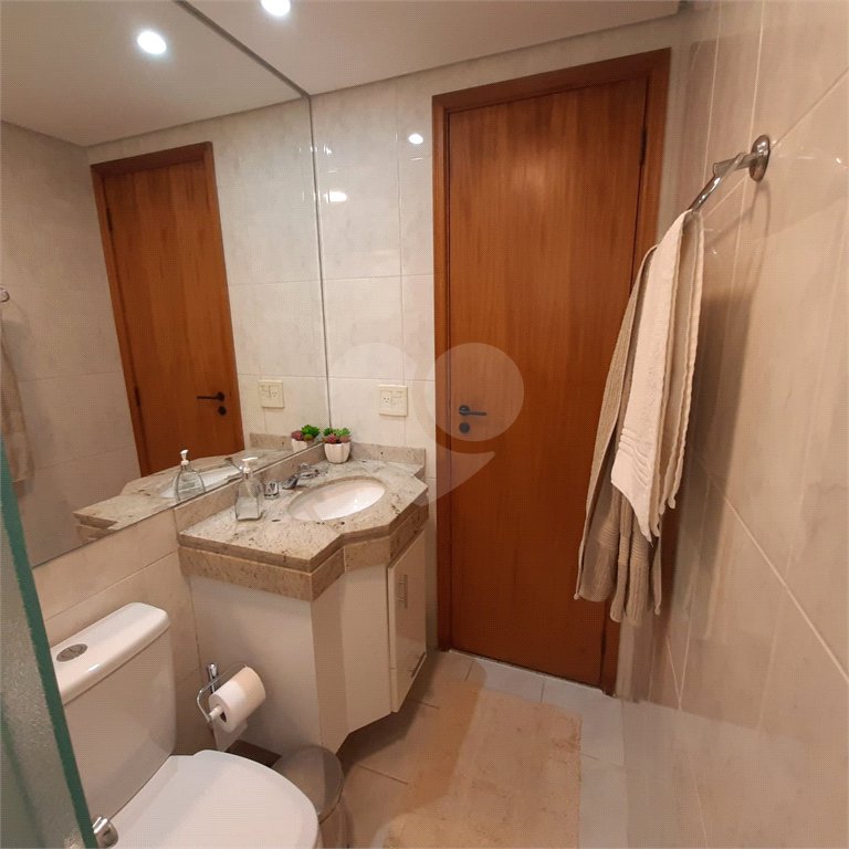 Apartamento à venda com 3 quartos, sendo 1 suíte, em Campo Belo, São Paulo, SP