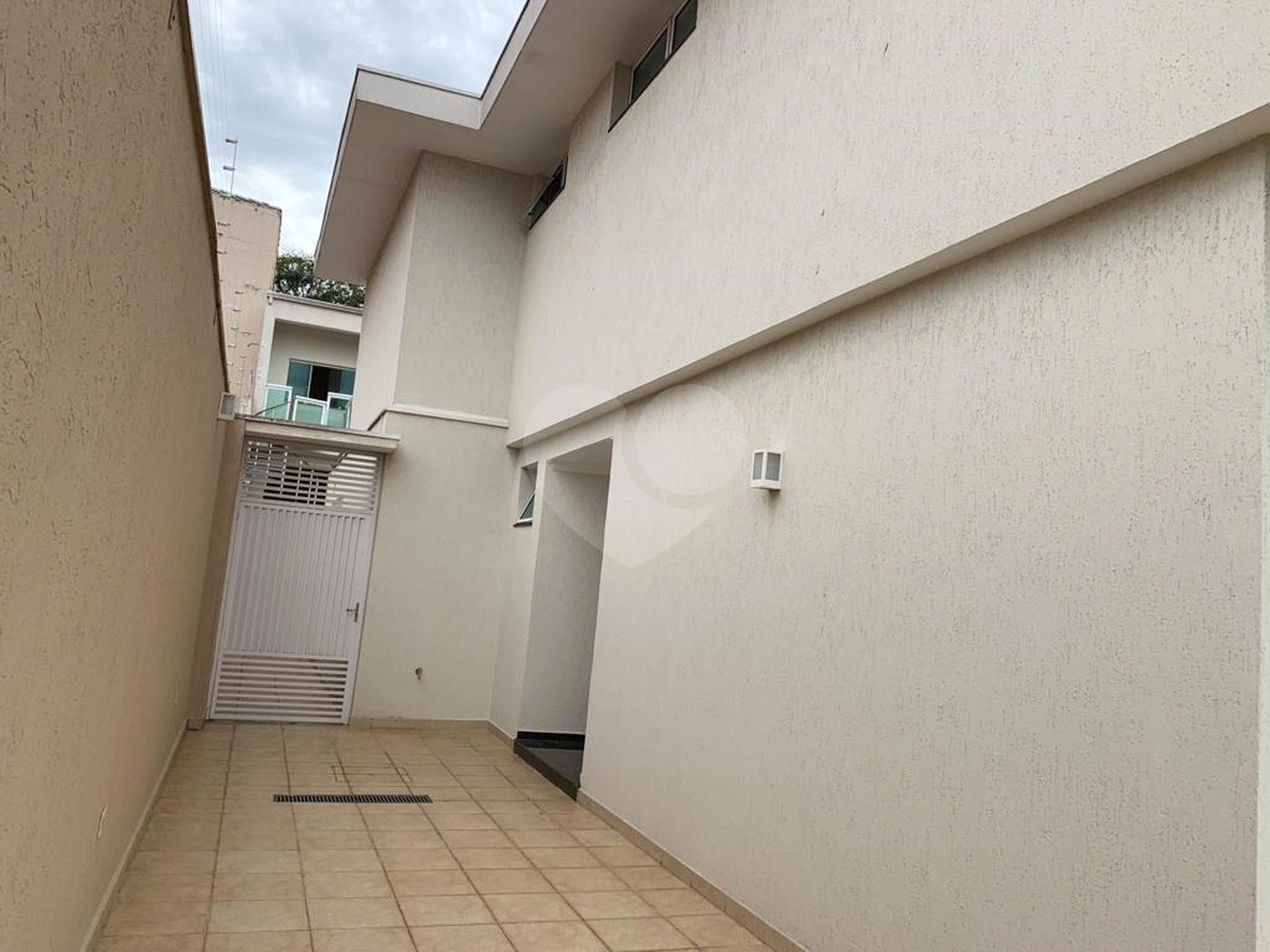Sobrado à venda com 3 quartos, sendo 2 suítes,  em Tremembé, São Paulo, SP