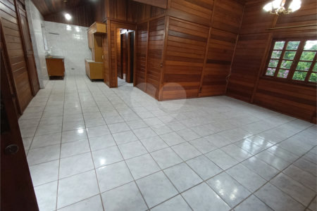 Casa à venda com 3 quartos, sendo 1 suíte,  em Jardim Villaça, São Roque, SP