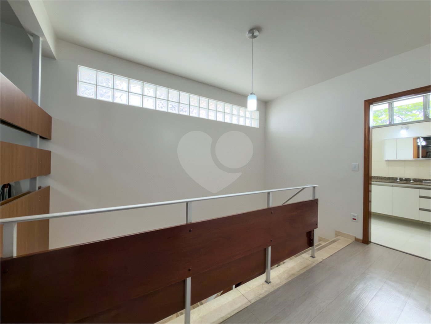 Casa de Vila à venda com 3 quartos, sendo 1 suíte, em Indianópolis, São Paulo, SP