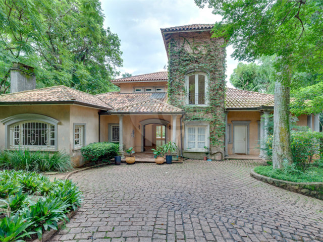 Casa à venda com 4 suítes no condomínio Chácara Flora, São Paulo - SP