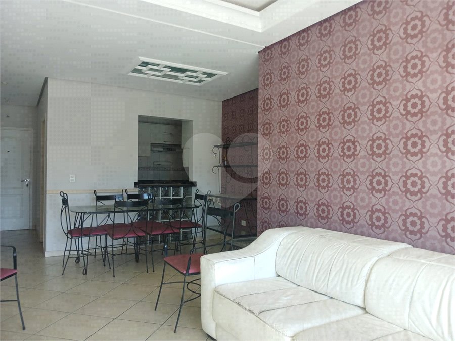 Apartamento à venda com 3 quartos, sendo 1 suíte,  em Jardim Brasil, São Roque, SP
