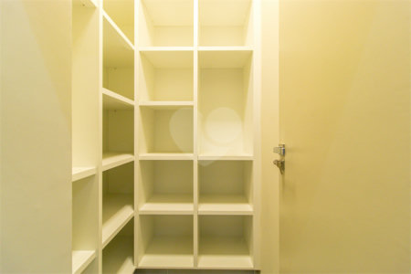 Apartamento à venda com 3 quartos, sendo 2 suítes, em Bela Vista, São Paulo, SP
