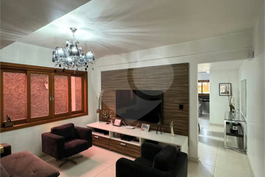 Casa à venda com 3 suítes em Saúde, São Paulo, SP