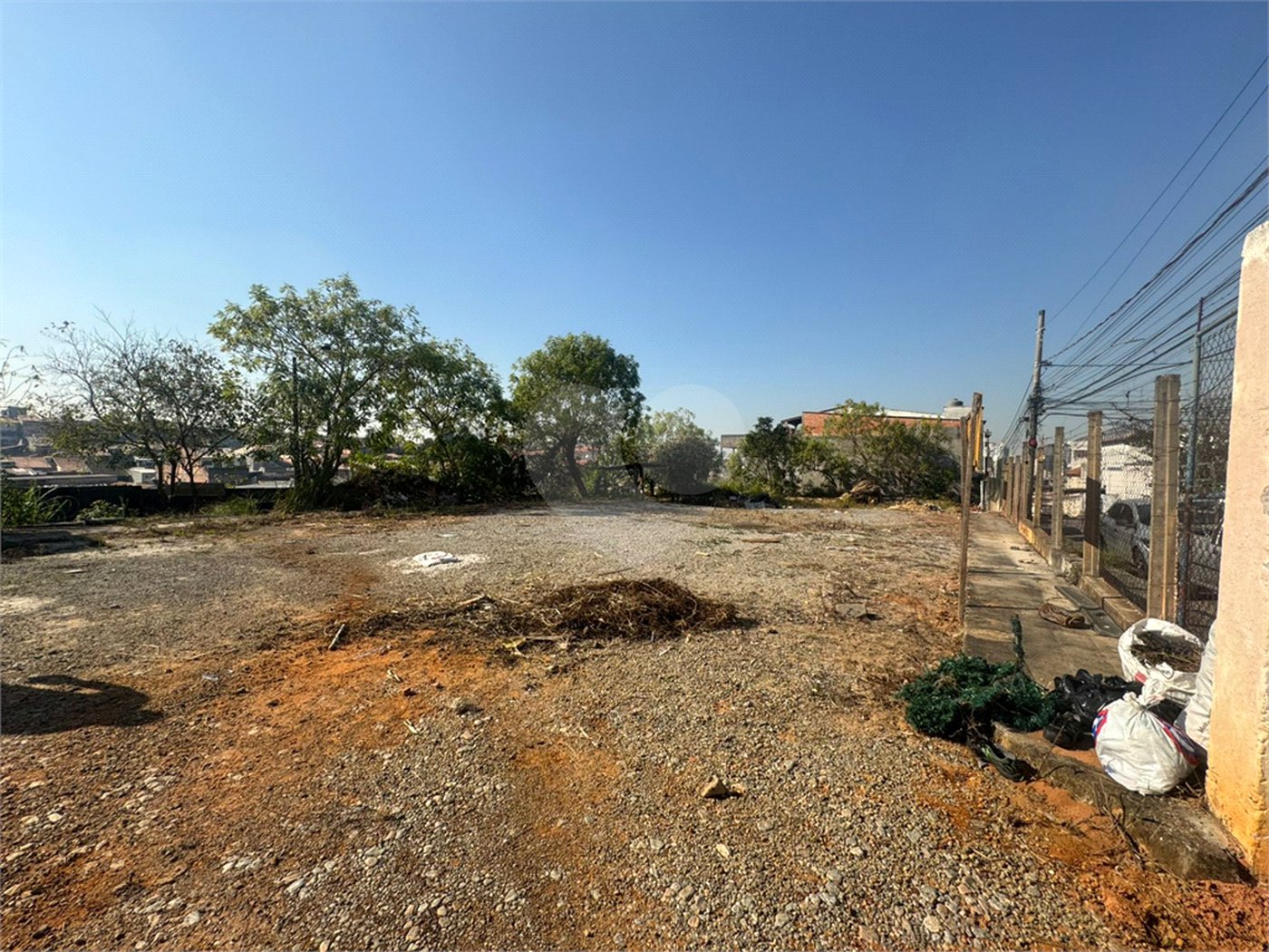 Terreno à venda em Vila Itapoan, Guarulhos, SP