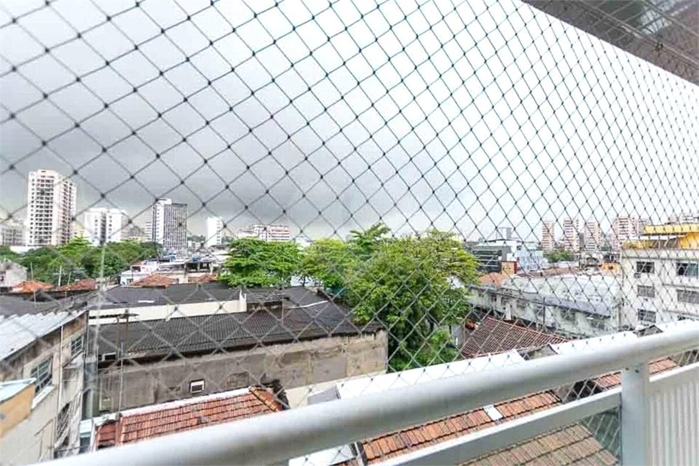 Apartamento à venda com 2 quartos, sendo 1 suíte, em Praça da Bandeira, Rio de Janeiro, RJ