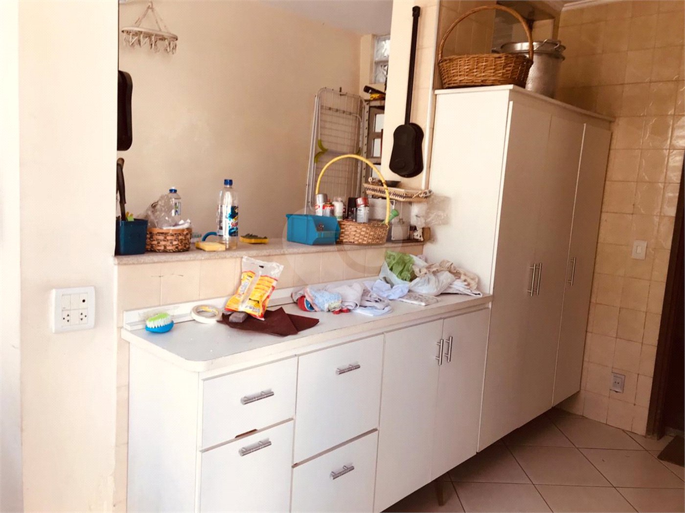 Casa à venda com 4 quartos, sendo 2 suítes, em Jardim das Vertentes, São Paulo, SP