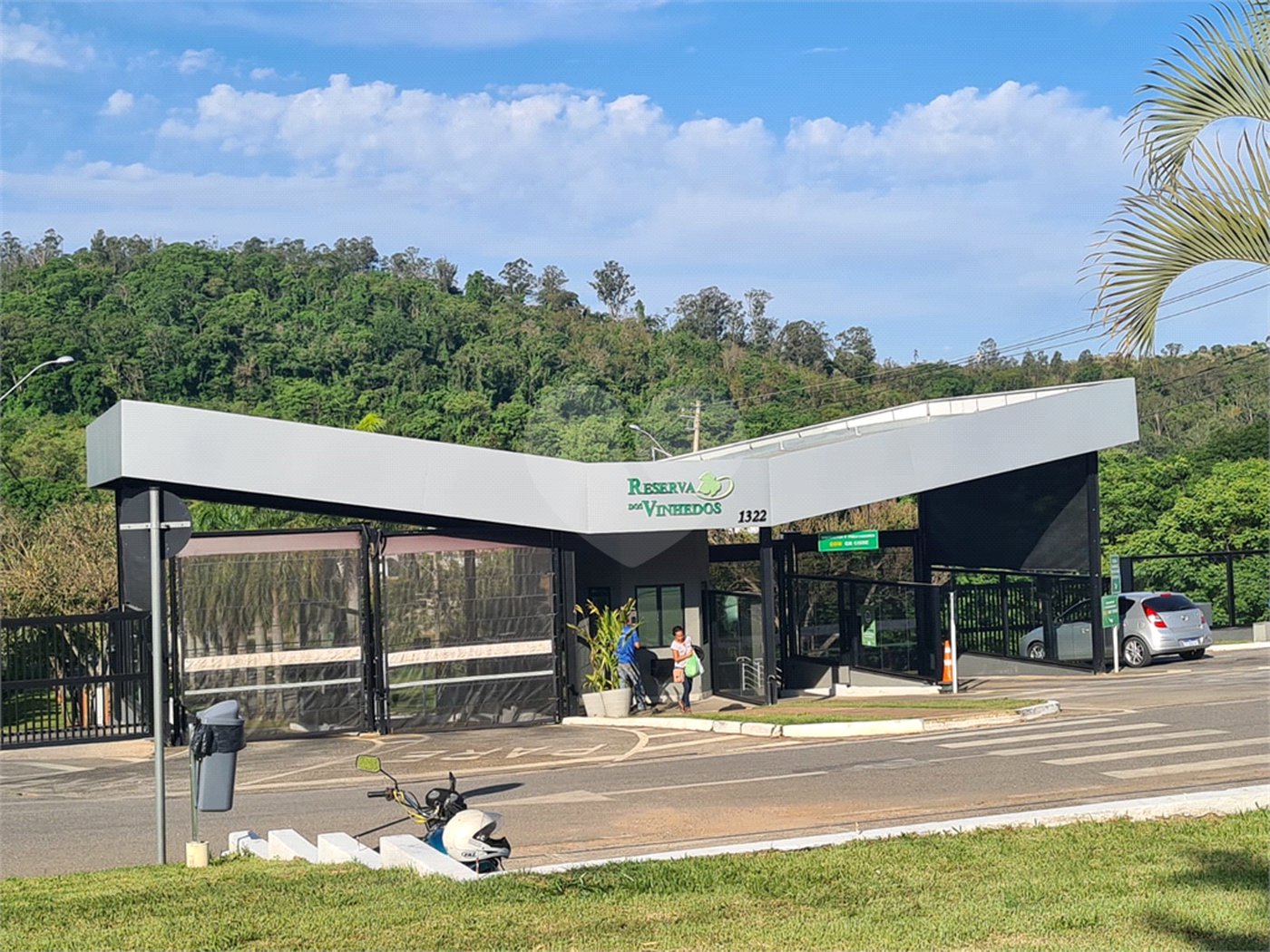 Casa à venda com 3 suítes no condomínio Reserva dos Vinhedos, Louveira - SP