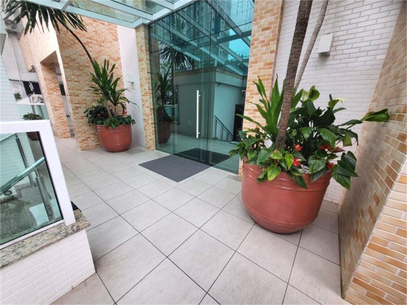 Apartamento Residencial à venda, Itararé, São Vicente - AP1404.