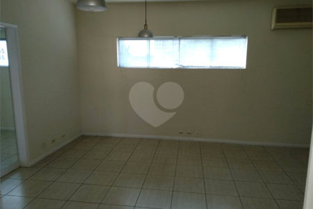 Sobrado à venda com 1 quarto em Campo Belo, São Paulo, SP