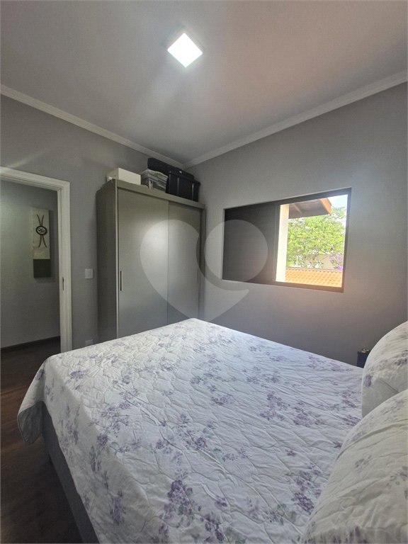 Casa à venda com 4 quartos, sendo 2 suítes, no condomínio Grape Village, Vinhedo - SP