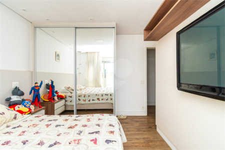 Apartamento à venda com 4 quartos, sendo 3 suítes,  em Campo Belo, São Paulo, SP