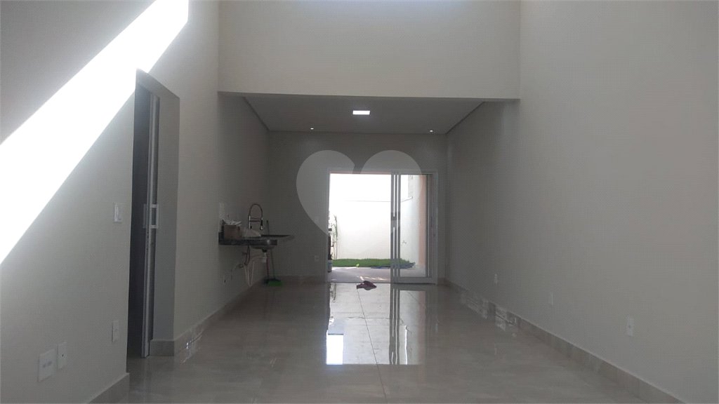 Casa à venda com 3 quartos, sendo 1 suíte, no condomínio Terras da Estância, Paulínia - SP