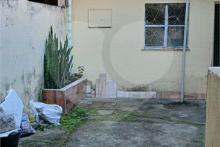 Casa à venda com 3 quartos em Santíssimo, Rio de Janeiro, RJ