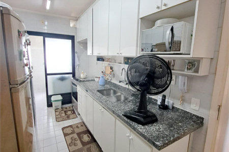 Apartamento à venda com 3 suítes em Vila Suzana, São Paulo, SP