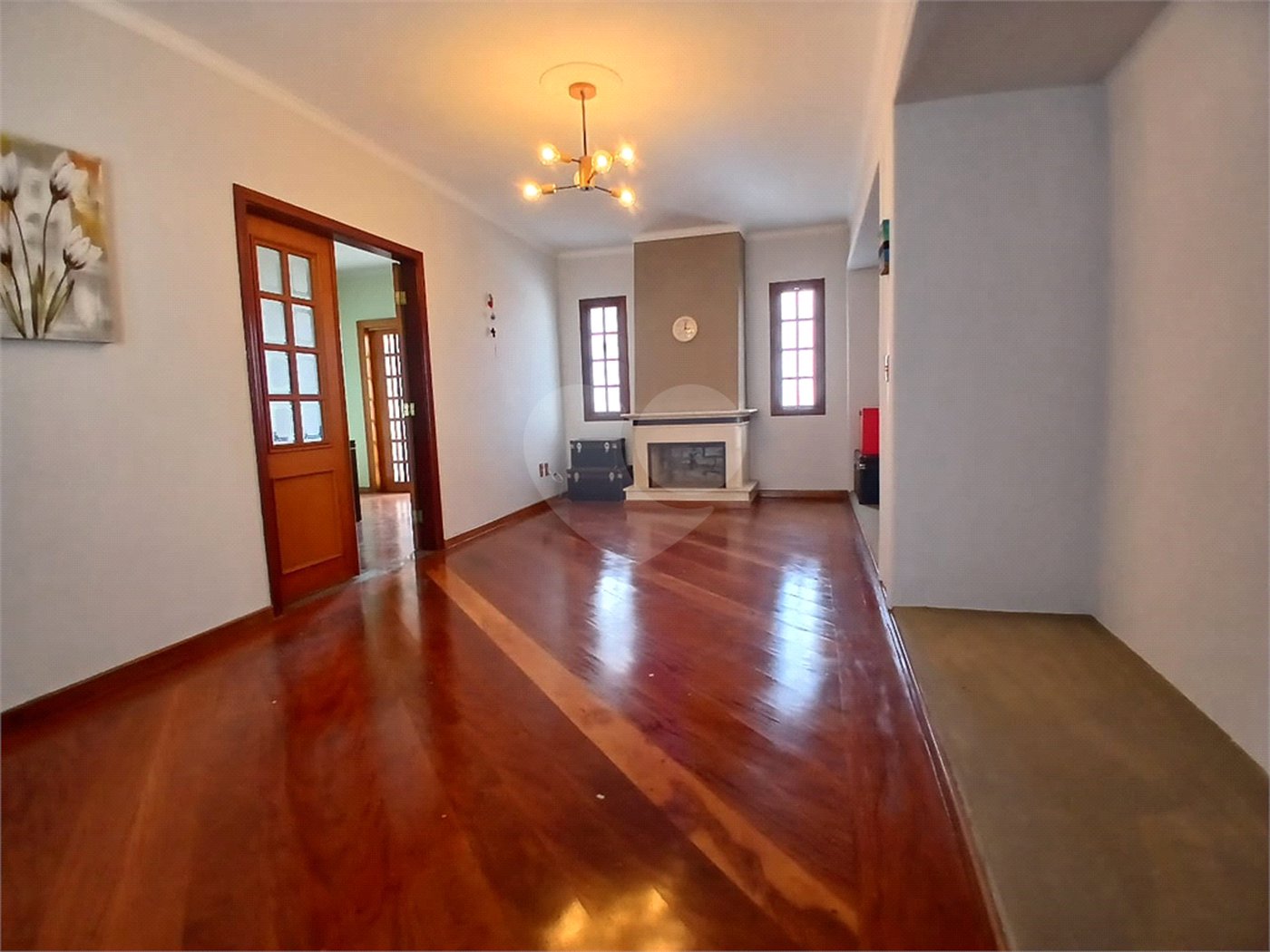 Casa à venda com 5 quartos, sendo 3 suítes, em Vila Santista, Atibaia, SP
