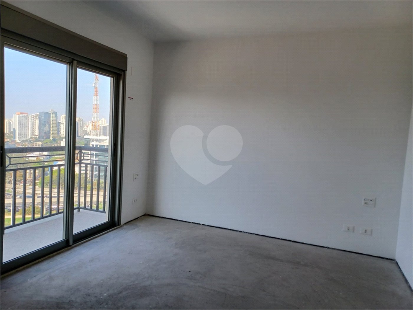 Apartamento à venda com 4 suítes em Real Parque, São Paulo, SP