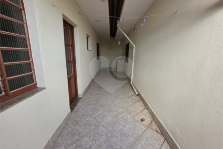 Casa à venda com 4 quartos, sendo 2 suítes,  em Vila Espírito Santo, Sorocaba, SP