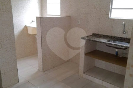 Casa à venda com 4 quartos, sendo 1 suíte, em Guaratiba, Rio de Janeiro, RJ