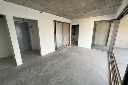 Apartamento à venda com 3 suítes em Moema, São Paulo, SP