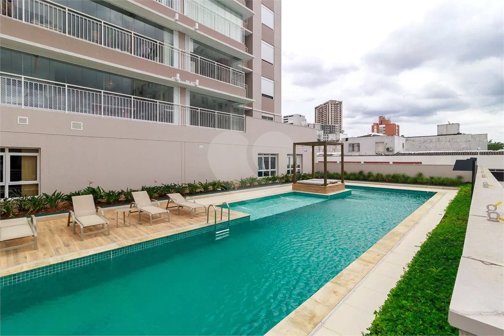 Apartamento à venda com 3 quartos, sendo 1 suíte,  em Santo Amaro, São Paulo, SP