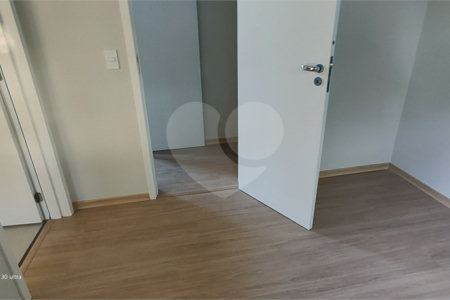 Casa à venda com 3 suítes no condomínio Reserva Ybyra, Atibaia - SP