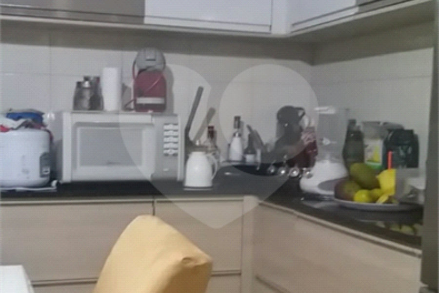 Sobrado à venda com 3 quartos, sendo 2 suítes, no Brasilândia, São Paulo, SP