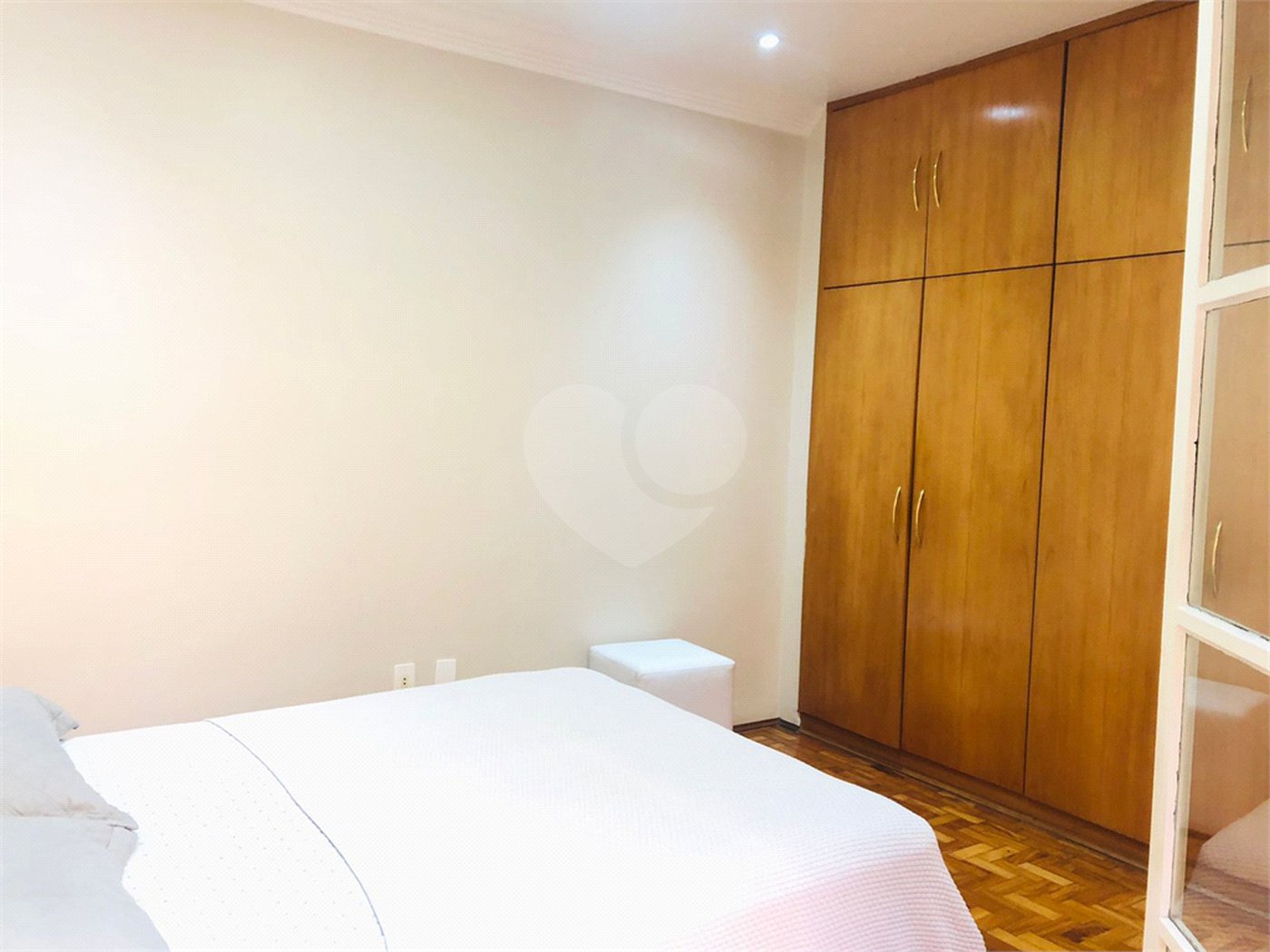 Casa Térrea à venda com 3 quartos, sendo 1 suíte,  em Vila Industrial, Mogi das Cruzes, SP