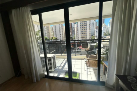 Apartamento à venda com 4 quartos, sendo 2 suítes,  em Pinheiros, São Paulo, SP