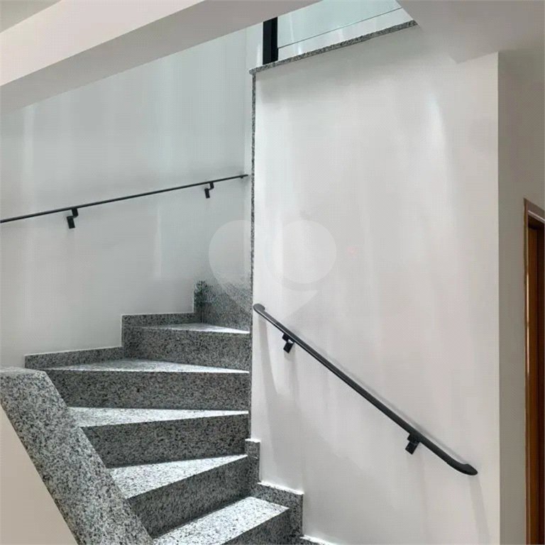 Sobrado à venda com 3 quartos, sendo 1 suíte,  em Jardim Maristela, São Paulo, SP