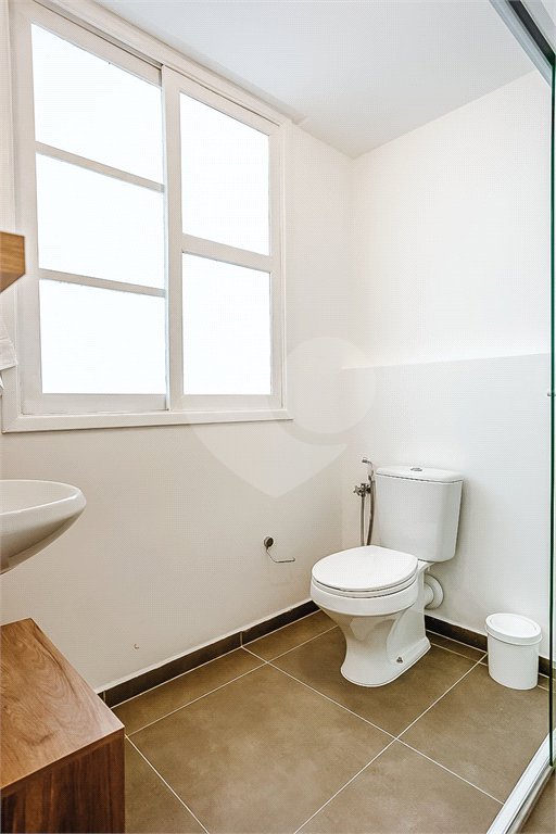 Apartamento à venda com 3 quartos em Vila Cordeiro, São Paulo, SP