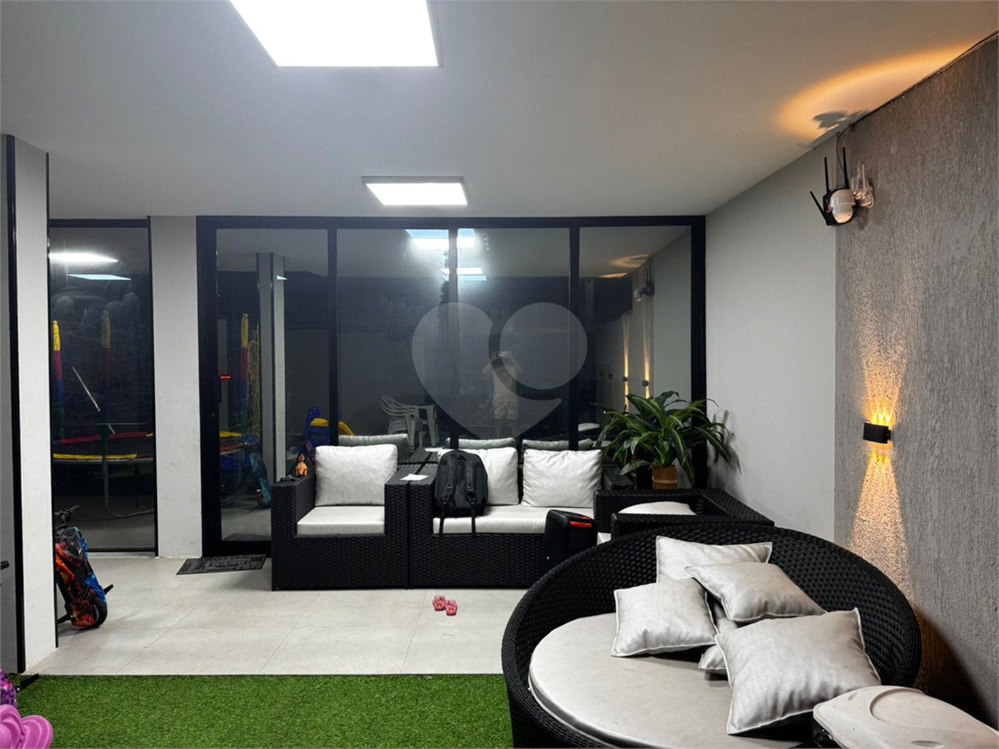 Casa à venda com 4 quartos, sendo 3 suítes, em Campo Grande, Rio de Janeiro, RJ