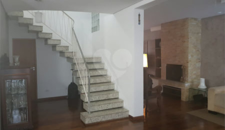 Casa à venda com 3 suítes em Campo Belo, São Paulo, SP