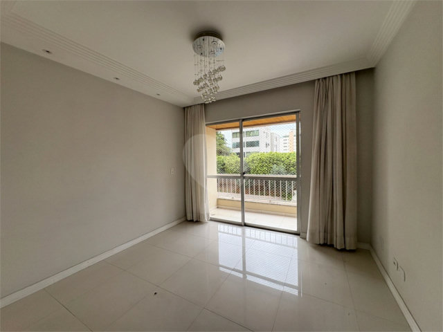 Apartamento à venda com 3 quartos, sendo 1 suíte,  em Santana, São Paulo, SP