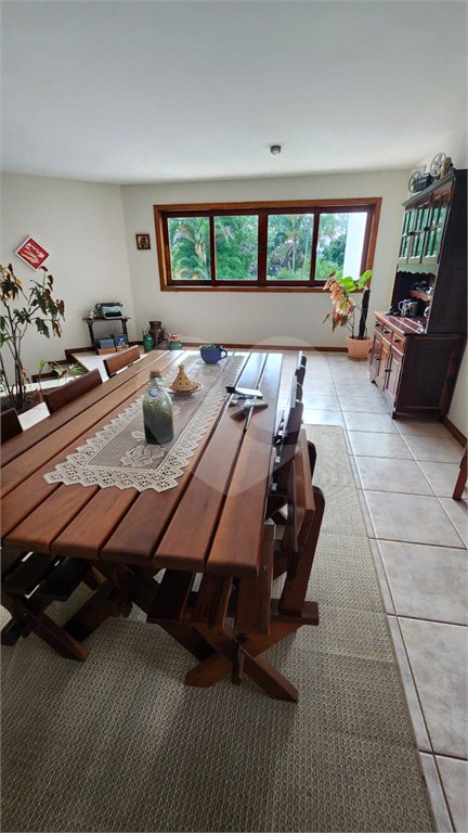 Chácara à venda com 4 quartos, sendo 3 suítes, em Pinheirinho, Vinhedo, SP