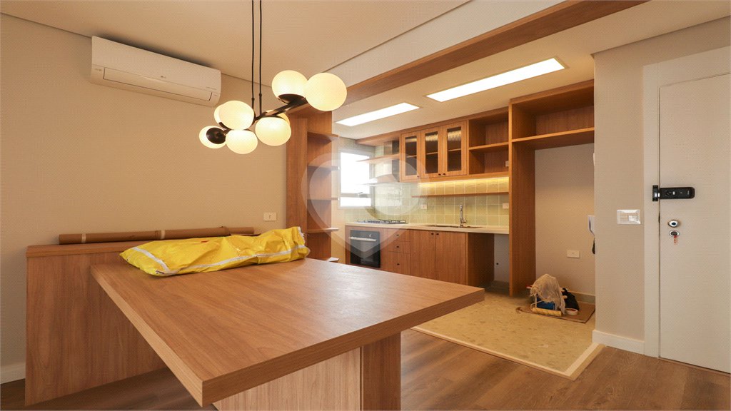 Apartamento à venda com 2 quartos, sendo 1 suíte,  em Vila Uberabinha, São Paulo, SP