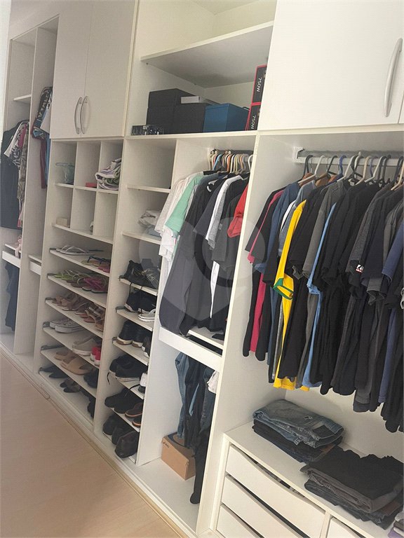 Casa à venda com 3 suítes no condomínio Valença, Sorocaba - SP