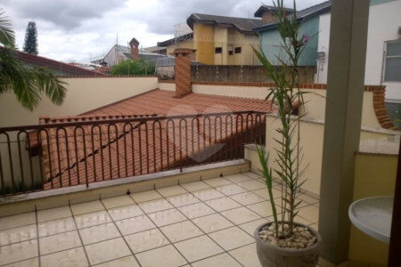 Sobrado à venda com 4 quartos, sendo 2 suítes,  em Jardim Eltonville, Sorocaba, SP