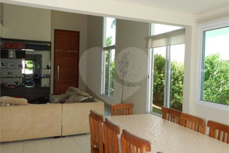 Casa à venda com 3 suítes no condomínio Alpes de Vinhedo, Vinhedo - SP