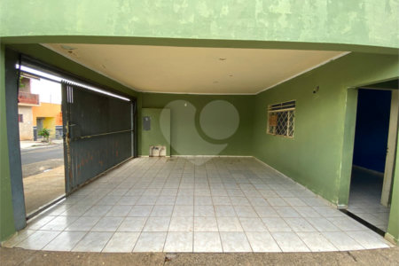 Casa à venda com 2 quartos em Loteamento Municipal São Carlos 3, São Carlos, SP