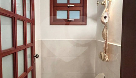 Casa à venda com 3 quartos, sendo 1 suíte,  no condomínio Marcia Miyashiro, São Paulo - SP