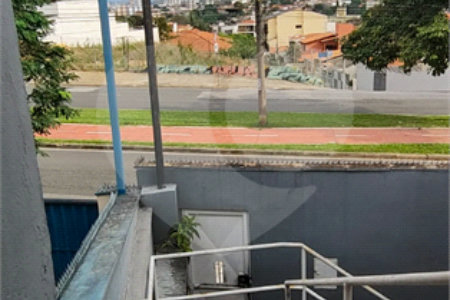 Sobrado à venda com 5 quartos, sendo 2 suítes, em Vila Trujillo, Sorocaba, SP