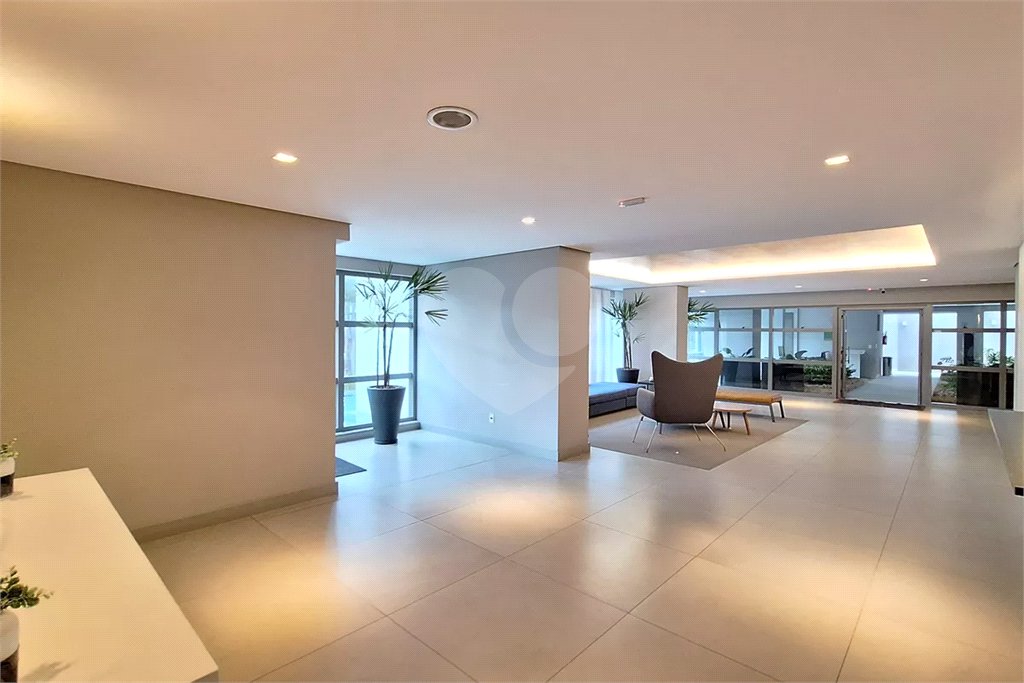 Apartamento à venda com 2 quartos, sendo 1 suíte,  em Barra Funda, São Paulo, SP