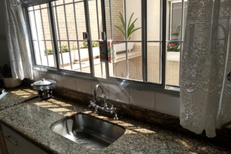 Casa à venda com 3 quartos, sendo 2 suítes, em Vila Dom Pedro I, São Paulo, SP