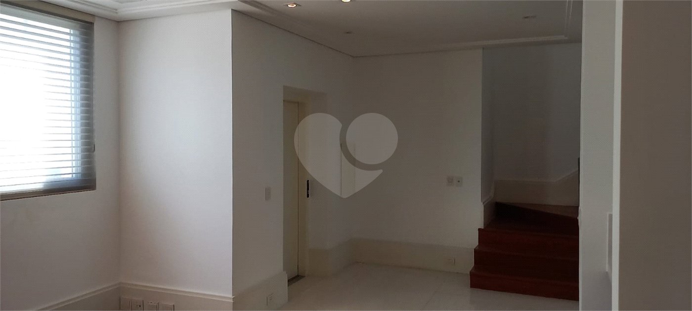 Sobrado à venda ou para alugar com 7 quartos, sendo 4 suítes,  em Cidade Jardim, São Paulo, SP