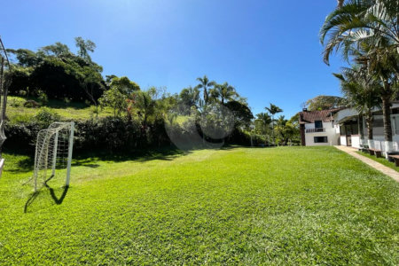 Chácara à venda com 3 quartos, sendo 1 suíte, em Chácaras Copaco, Arujá, SP