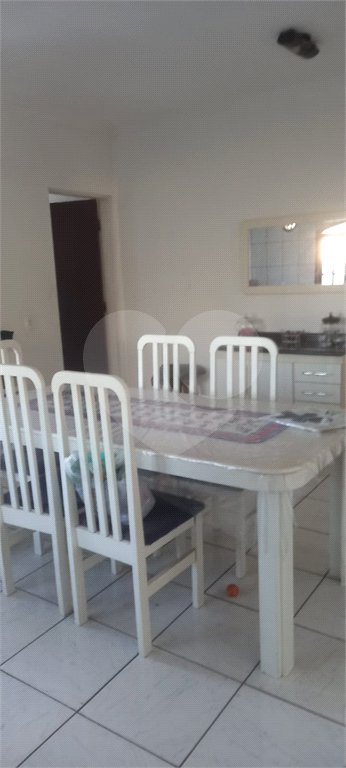 Sobrado à venda com 8 quartos, sendo 2 suítes,  em Vila Suissa, Mogi das Cruzes, SP