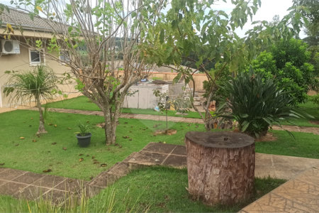 Casa à venda com 3 quartos, sendo 1 suíte, no condomínio Serra da Estrela, Atibaia - SP