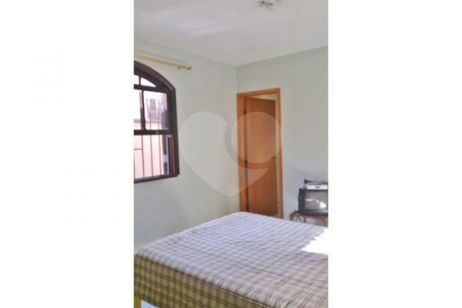 Sobrado à venda com 3 quartos, sendo 1 suíte, em Parada Inglesa, São Paulo, SP